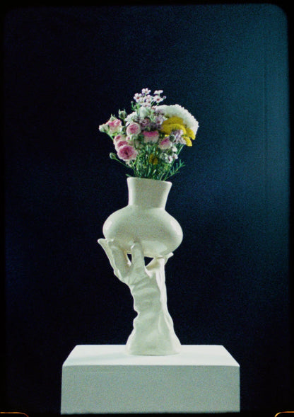 Glovy Vase