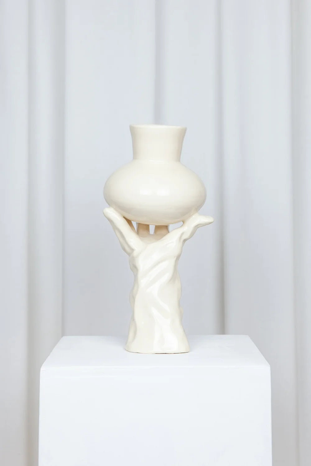 Glovy Vase