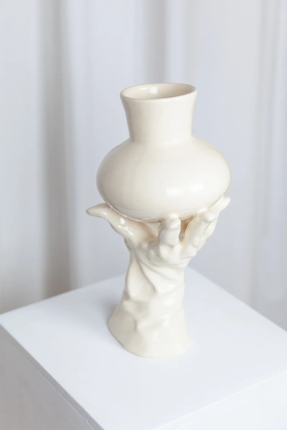 Glovy Vase